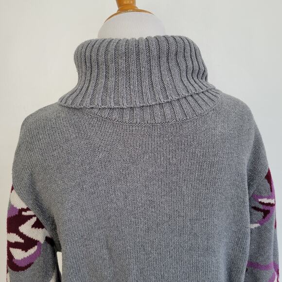 CAbi Eden Pullover Sweater Turtleneck Gray Bell Sleeves Gray Floral Women Medium - Picture 8 of 13